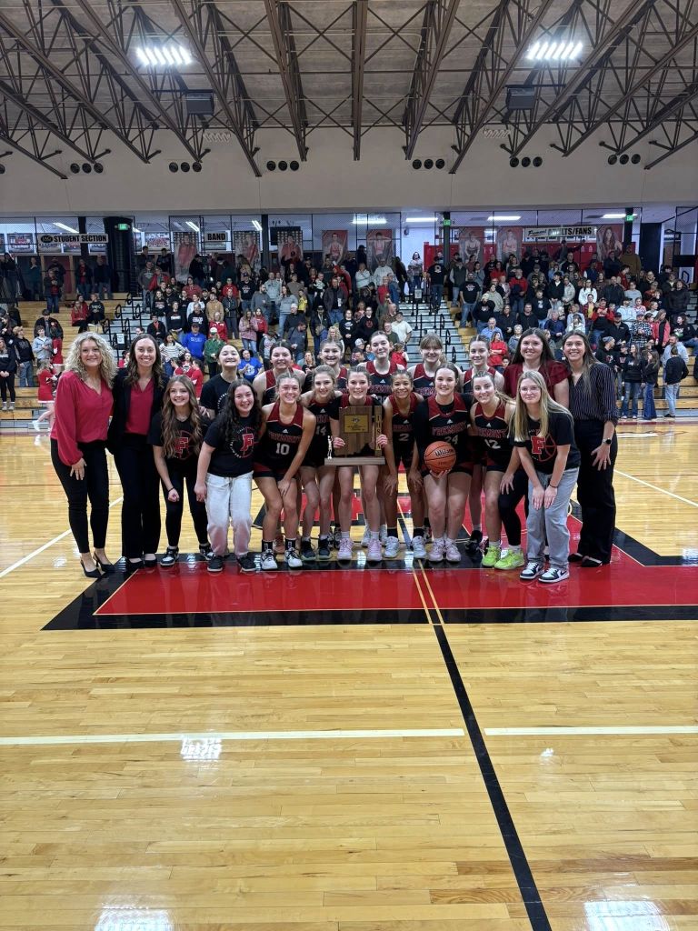 Fremont wins third straight Sectional beating Blackhawk 59-43